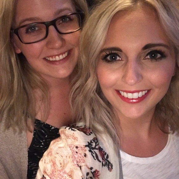 Meet your Posher, Alli - Picture 2 of 2